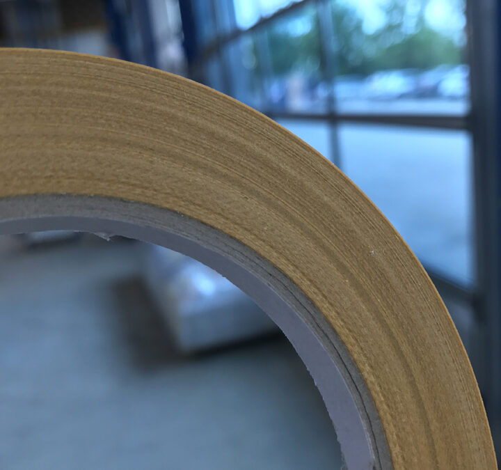 TEST: Doppelseitige Klebefolie abstechen